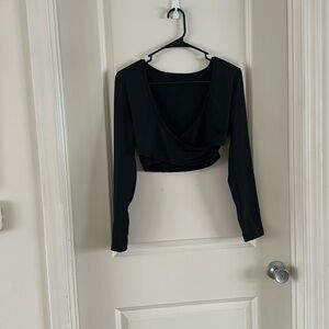 Black Crop Long Sleeve